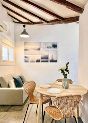 Charming Tirso de Molina IV